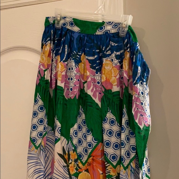 Swimwear cover up skirt multi color NWT - Picture 2 of 3